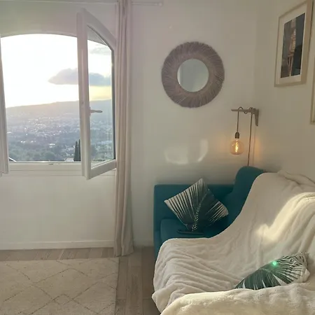 Avec Vue Eblouissante *