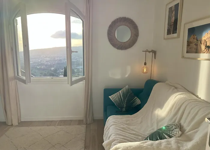Avec Vue Eblouissante *